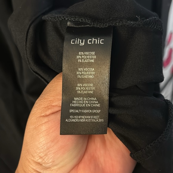 City chic little black dress with pockets - Picture 6 of 9